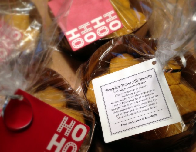 Pumpkin Biscuits for Christmas| Persnickety Biscuit